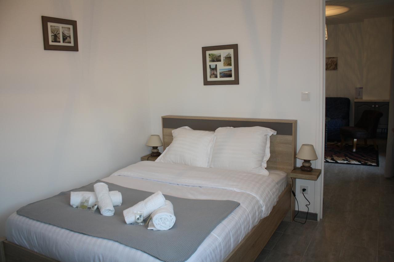 Logis Hotel Chemin Des Dames Le Relais De Fleurette Pontavert Zewnętrze zdjęcie